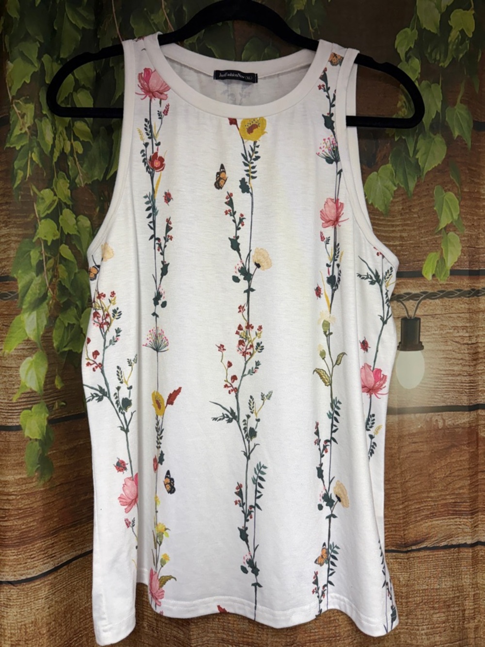 🦋GUC White Floral Print Tank Top by Just Fashion Now